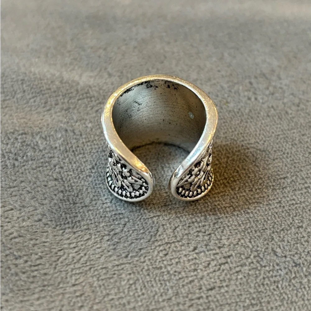 Intricate Genuine Argentium Silver 935 Women's Ring by Meera Jewelers, Size 7.25 - Picture 2 of 5